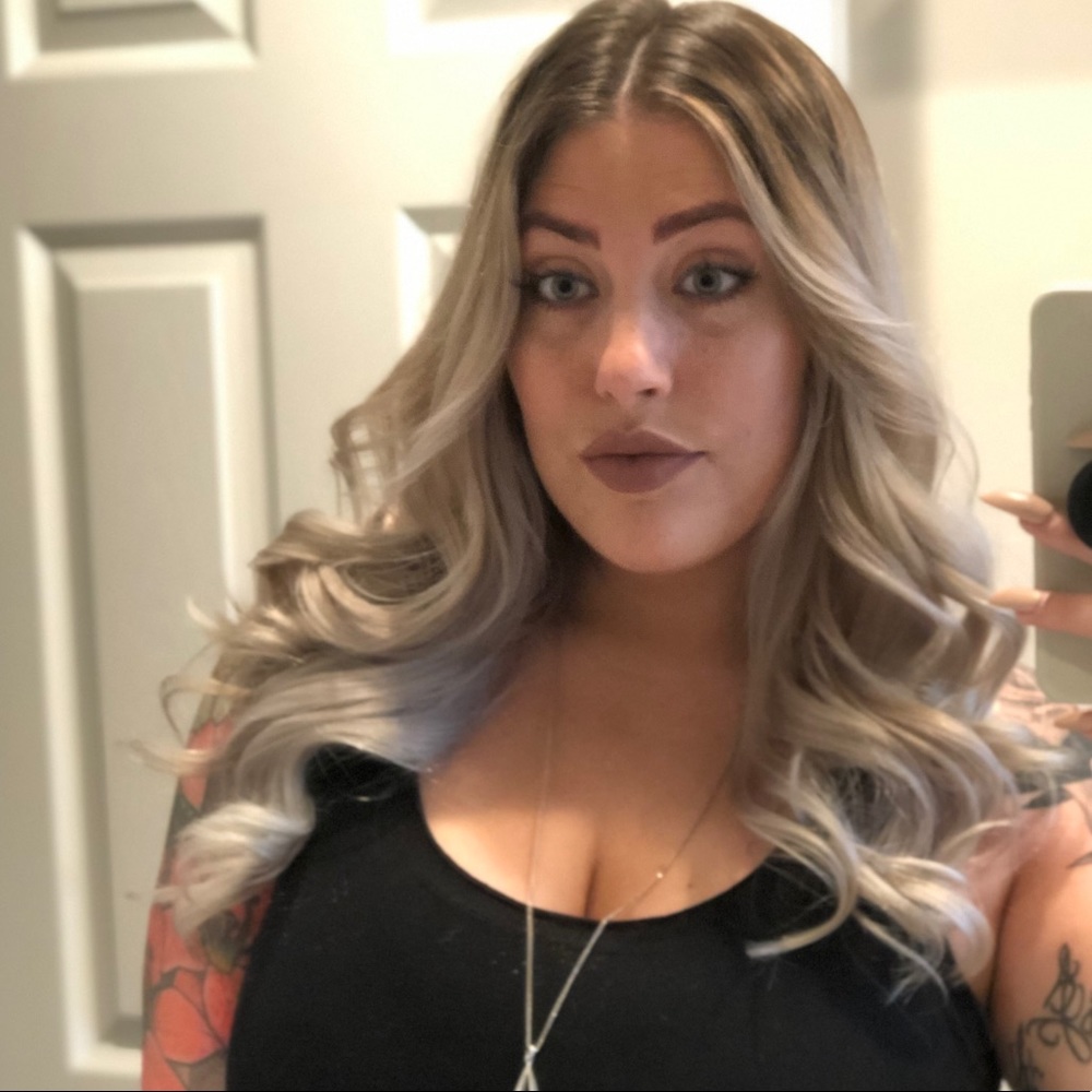 Meet your Posher, Emily